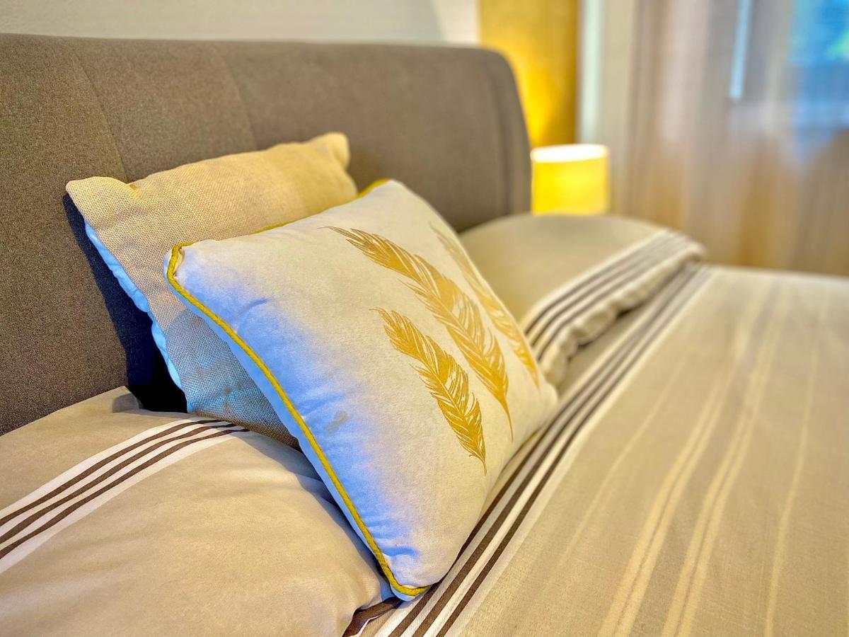 Golden Suite Marta Malpensa Milano-Laghi Busto Arsizio Buitenkant foto